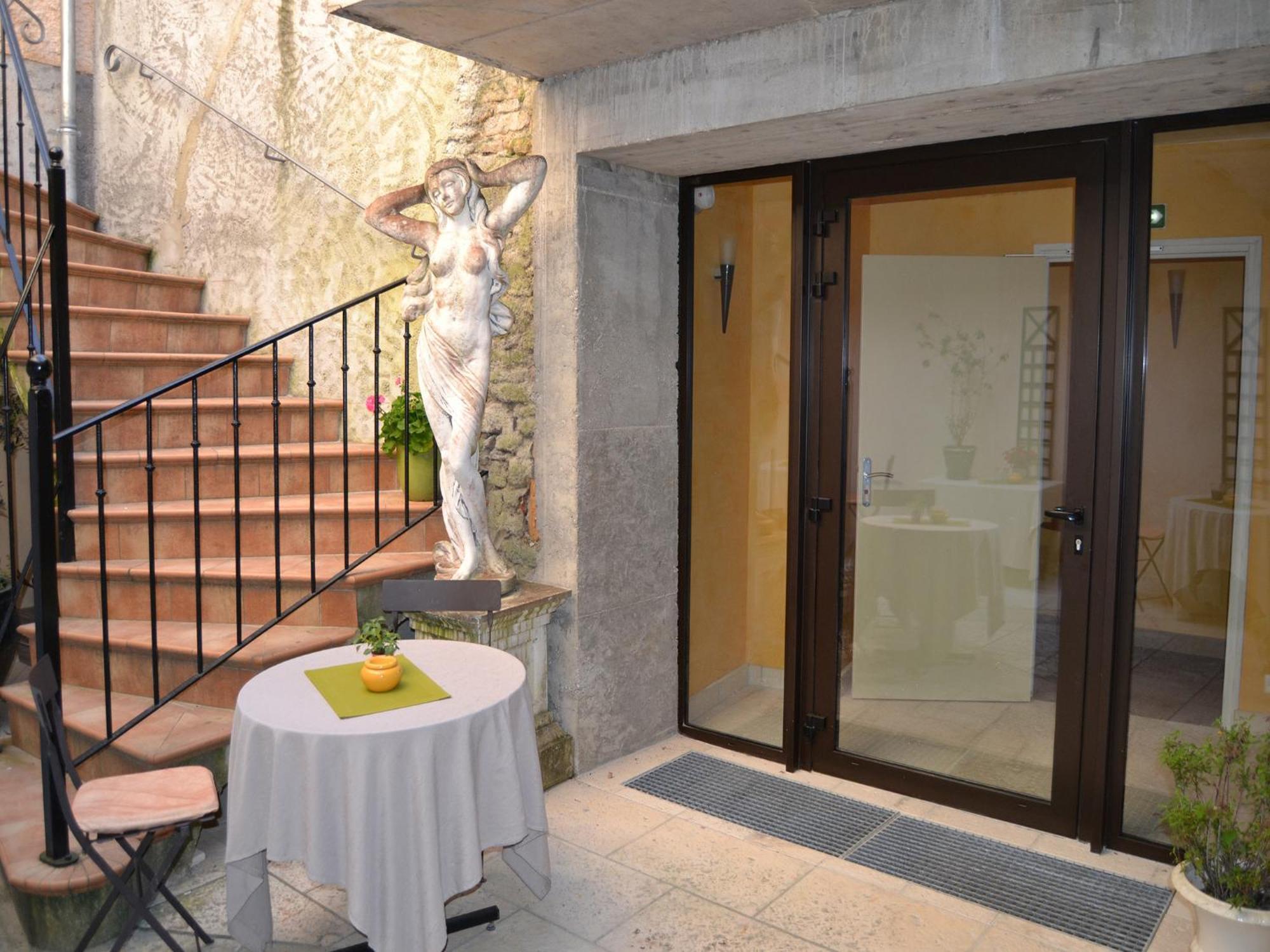 Hostellerie De La Poste Clamecy (Nievre) Exterior foto