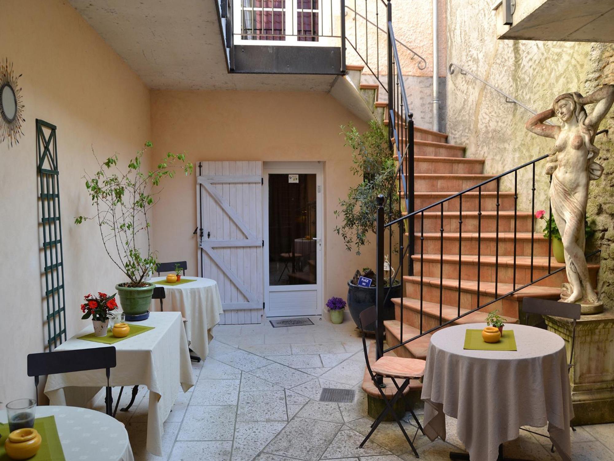 Hostellerie De La Poste Clamecy (Nievre) Exterior foto